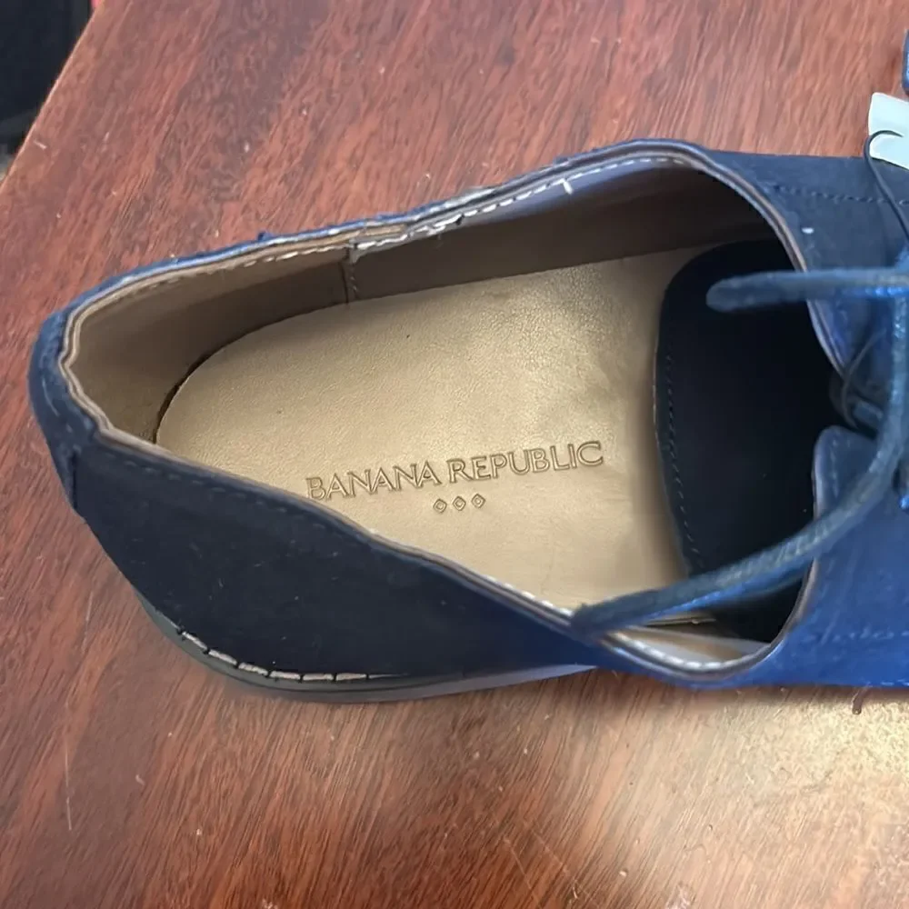 Banana Republic navy suede lace up shoes Size 12 New
